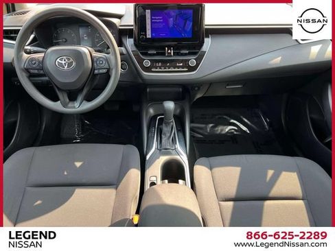 Used 2024 Toyota Corolla LE w/ LE Convenience Package FWD image 12
