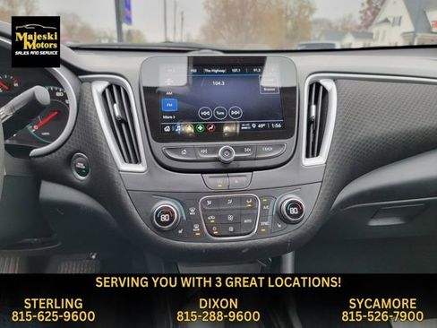 Used 2024 Chevrolet Malibu LT image 26