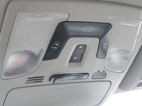 Used 2018 Toyota Sienna XLE Premium image 30