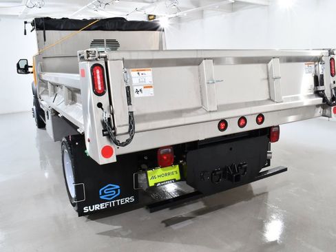 New 2025 Ford F550 4x4 SuperCab Super Duty image 14