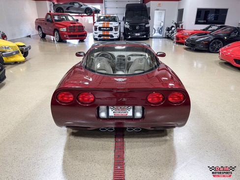 Used 2003 Chevrolet Corvette Coupe w/ Preferred Equipment Group RWD image 48