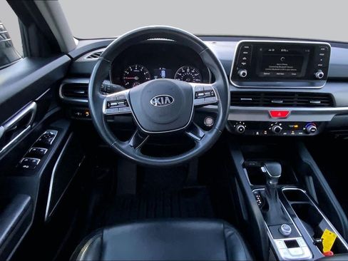 Used 2020 Kia Telluride LX FWD image 6