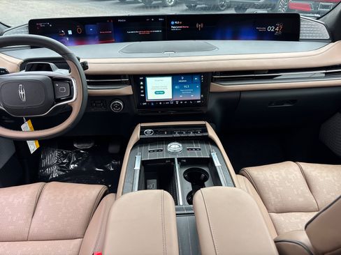 New 2026 Lincoln Navigator L Black Label AWD/4WD image 29