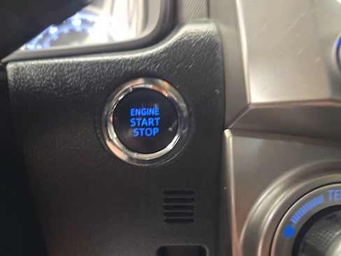 Used 2022 Toyota 4Runner Limited AWD/4WD image 29