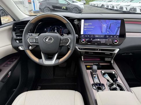 Used 2025 Lexus RX 350 w/ Convenience Package AWD/4WD image 8