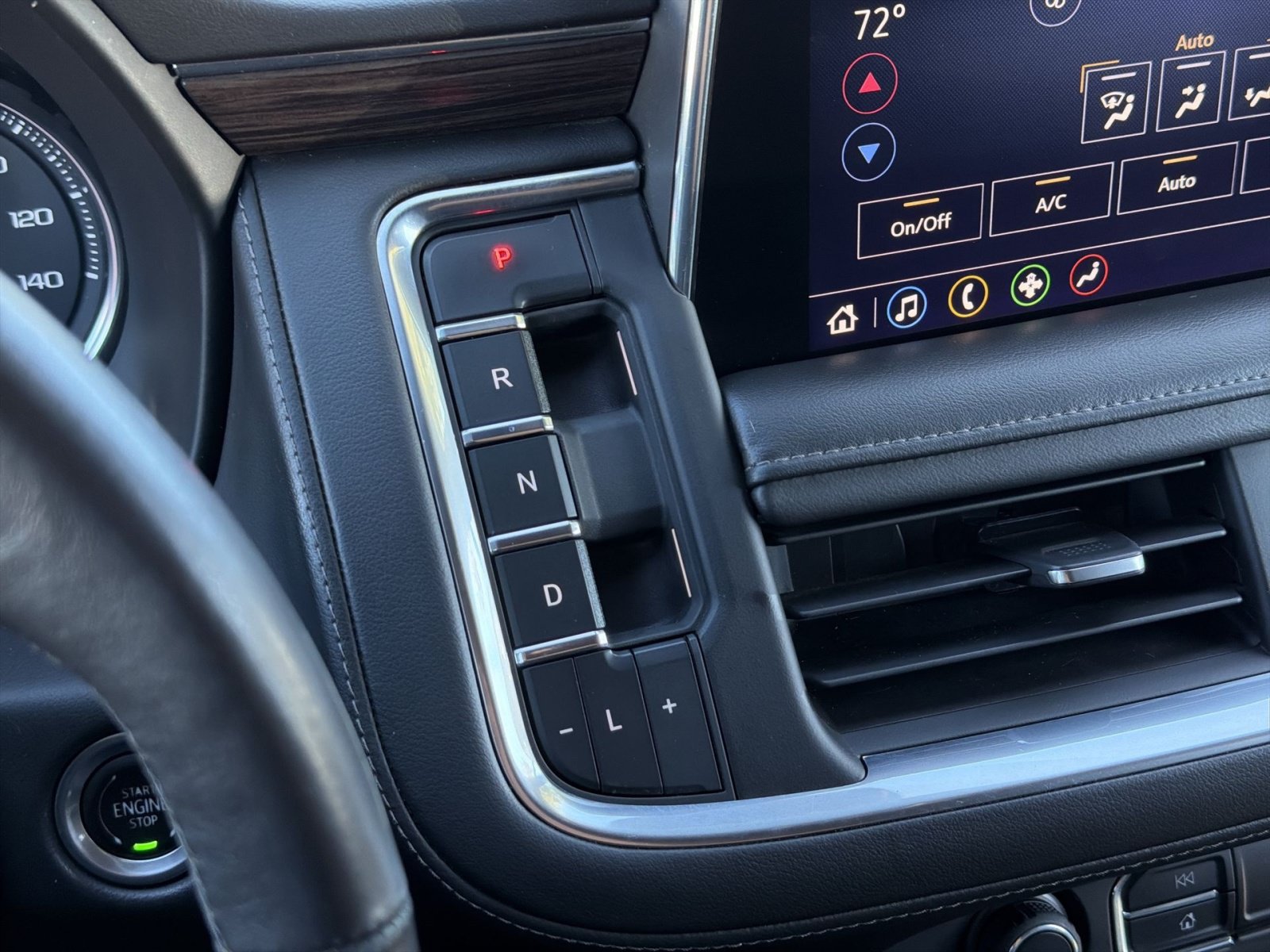 Used 2021 Chevrolet Tahoe LT w/ LT Signature Package AWD/4WD image 22