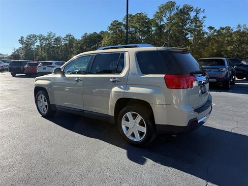 Used 2011 GMC Terrain SLT image 24