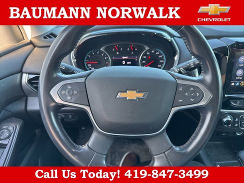 Used 2021 Chevrolet Traverse LT FWD image 23