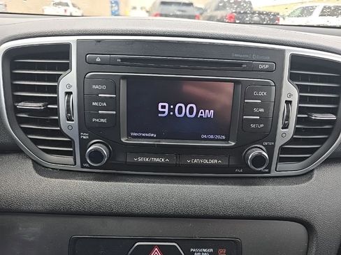 Used 2019 Kia Sportage LX image 17