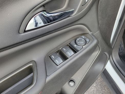 Certified 2023 Chevrolet Equinox RS w/ LPO, Cargo Package image 25