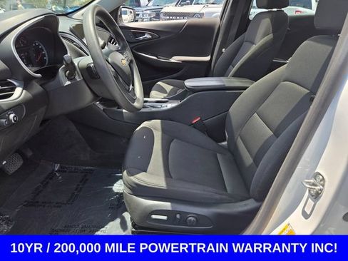 Used 2024 Chevrolet Malibu LT FWD image 9