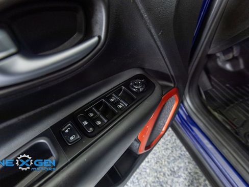 Used 2020 Jeep Renegade Trailhawk w/ Cold Weather Group image 12