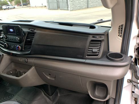 Used 2023 Ford Transit 250 Medium Roof AWD image 21