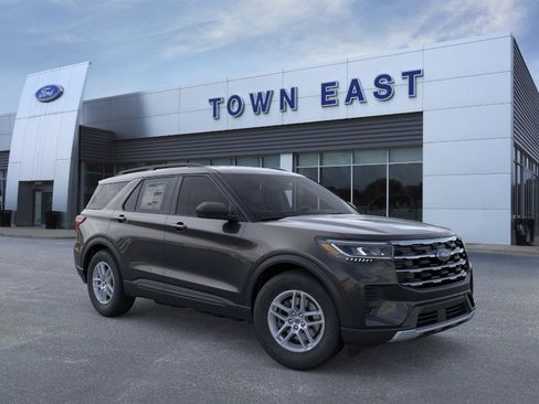 New 2026 Ford Explorer Active AWD/4WD image 7