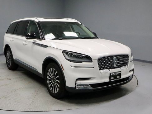 Used 2020 Lincoln Aviator Reserve w/ Equipment Group 201A image 1