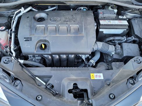 Used 2021 Toyota C-HR LE image 34