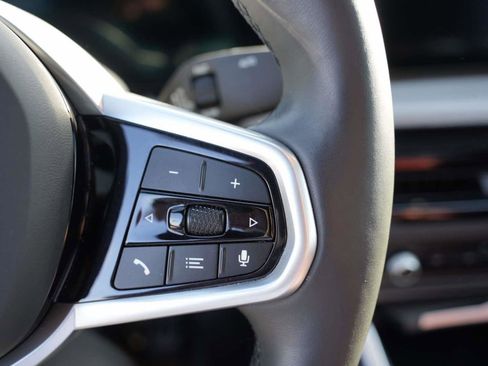 Used 2025 BMW i4 eDrive40 image 18