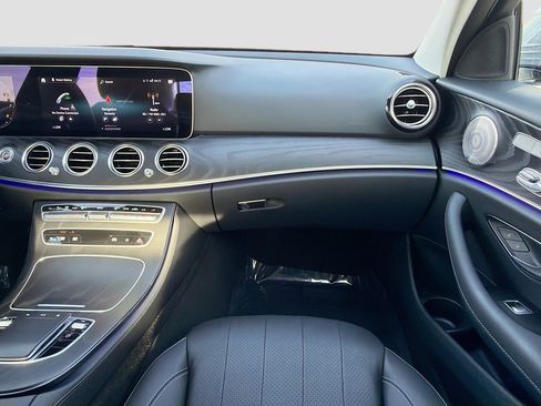 Used 2023 Mercedes-Benz E 350 4MATIC Sedan image 18