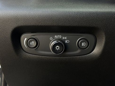 Used 2018 Chevrolet Traverse Premier w/ Redline Edition FWD image 21