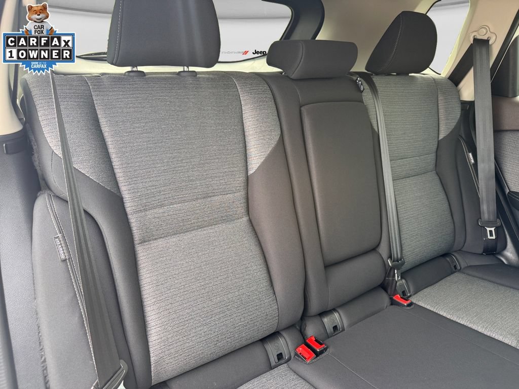 Used 2021 Nissan Rogue SV AWD/4WD image 16