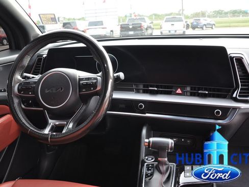 Used 2023 Kia Sportage SX FWD image 19