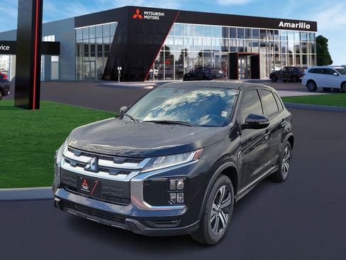 Used 2025 Mitsubishi Outlander Sport SE image 1