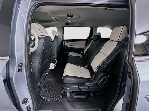 New 2026 Honda Odyssey Elite image 17