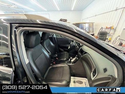 Used 2019 Chevrolet Trax LT w/ LT Convenience Package image 5