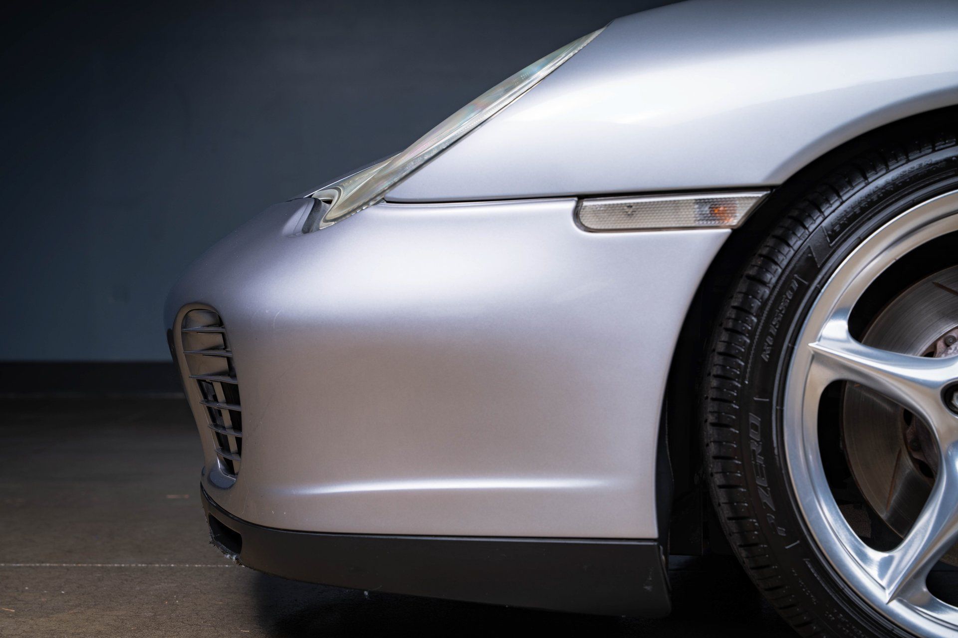 Used 2004 Porsche 911 40th Anniversary RWD image 19