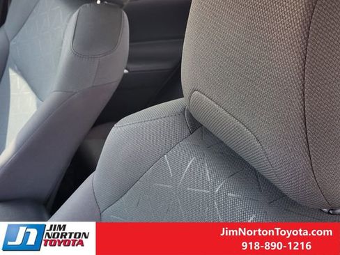 Used 2024 Toyota RAV4 XLE image 16