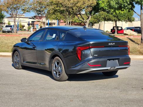New 2025 Kia K4 LXS image 6