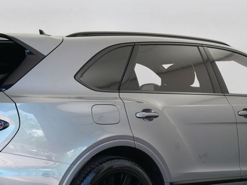 Used 2022 Bentley Bentayga Speed AWD/4WD image 53
