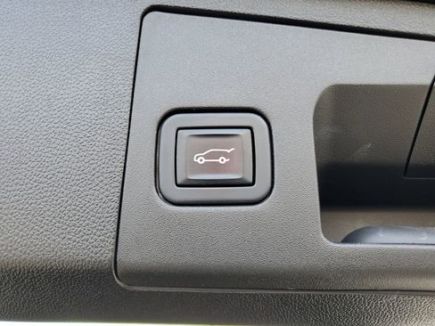 Used 2023 Cadillac XT4 Sport w/ Cold Weather Package image 32