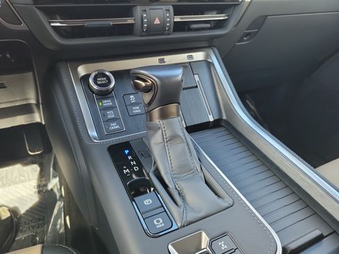 Used 2025 Lexus GX 550 AWD/4WD image 25