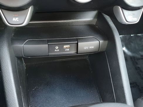 Used 2020 Kia Rio LX image 24