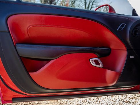 Used 2022 Dodge Challenger R/T w/ Plus Package image 22