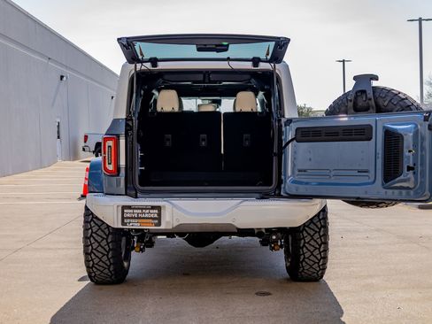 Used 2023 Ford Bronco Heritage Edition image 9