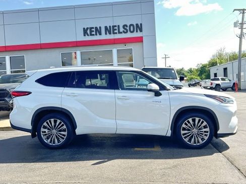 Used 2021 Toyota Highlander Platinum AWD/4WD image 15