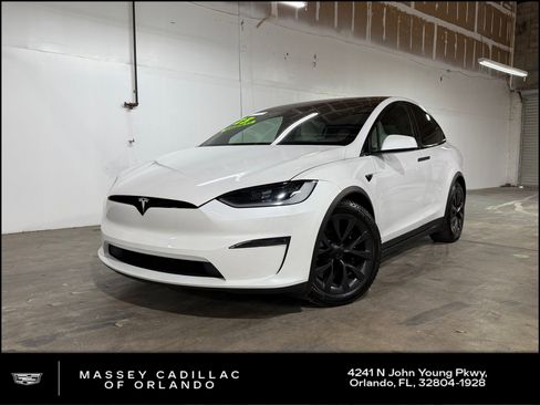 Used 2023 Tesla Model X image 1