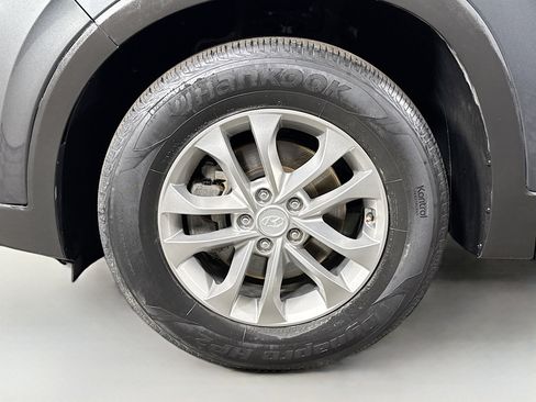 Used 2020 Hyundai Santa Fe SE FWD image 37