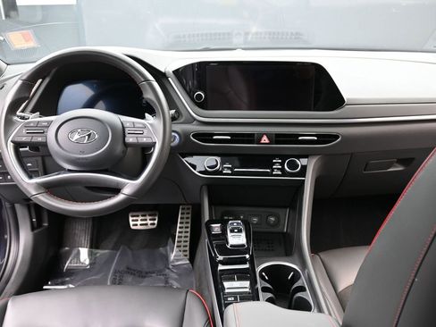Used 2023 Hyundai Sonata SEL Plus w/ Cargo Package image 9