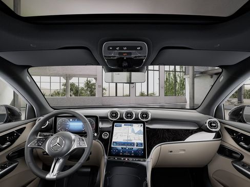 New 2026 Mercedes-Benz GLC 300 image 42