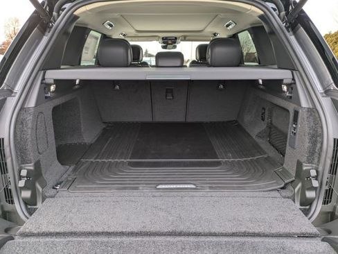 New 2025 Land Rover Range Rover SE image 16