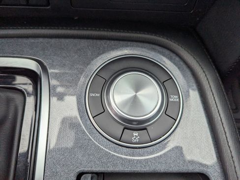 Used 2023 Nissan Armada SL w/ Midnight Edition Package image 28