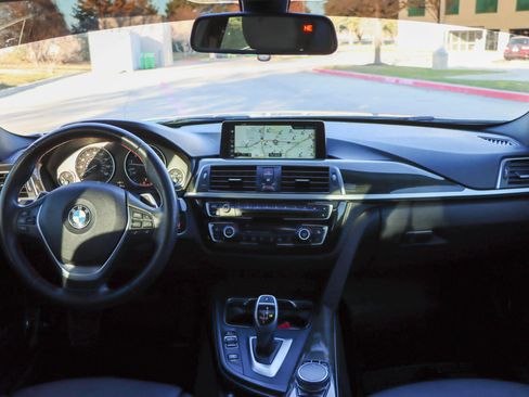 Used 2017 BMW 330i Sedan image 25