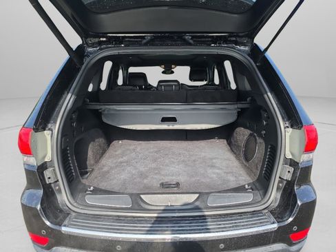 Used 2019 Jeep Grand Cherokee Limited w/ Luxury Group II RWD image 11