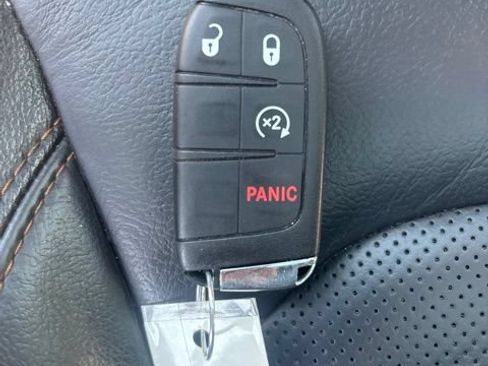 Used 2019 Jeep Compass Limited AWD/4WD image 25