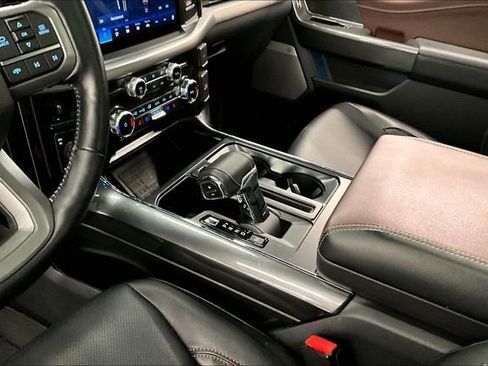 Used 2022 Ford F150 Lariat w/ Equipment Group 502A High image 14