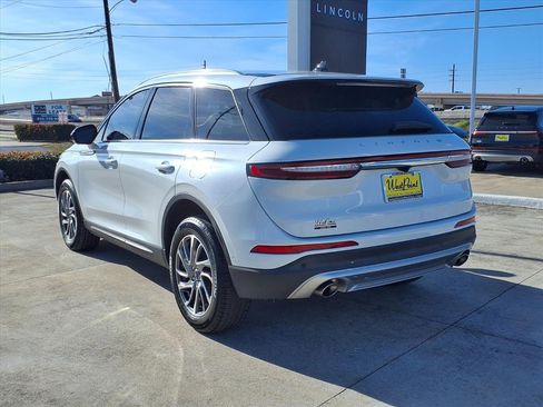 Certified 2021 Lincoln Corsair FWD image 4