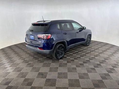 Used 2018 Jeep Compass Sport w/ Tech Group FWD image 10